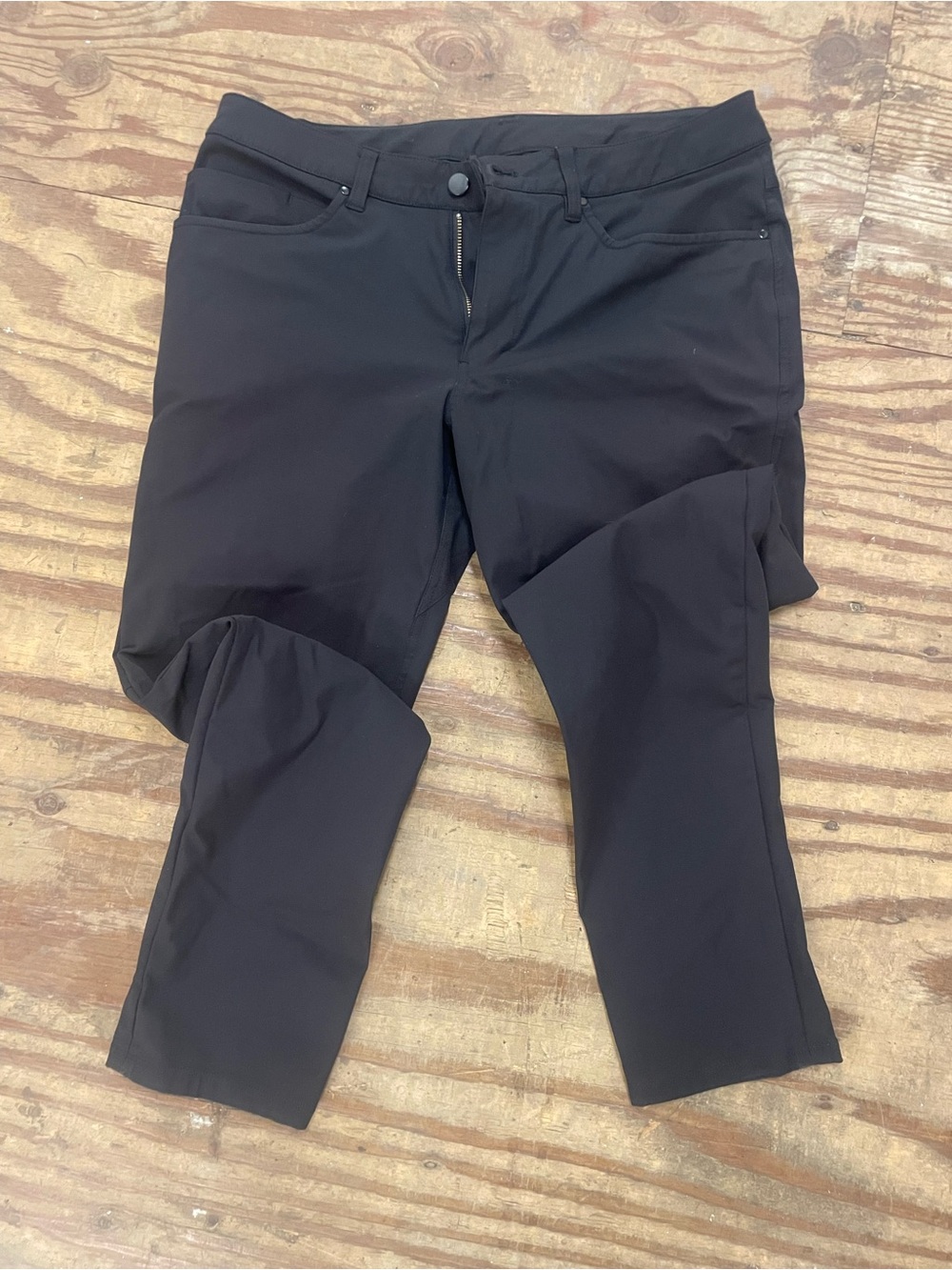 Lululemon Black men’s slacks